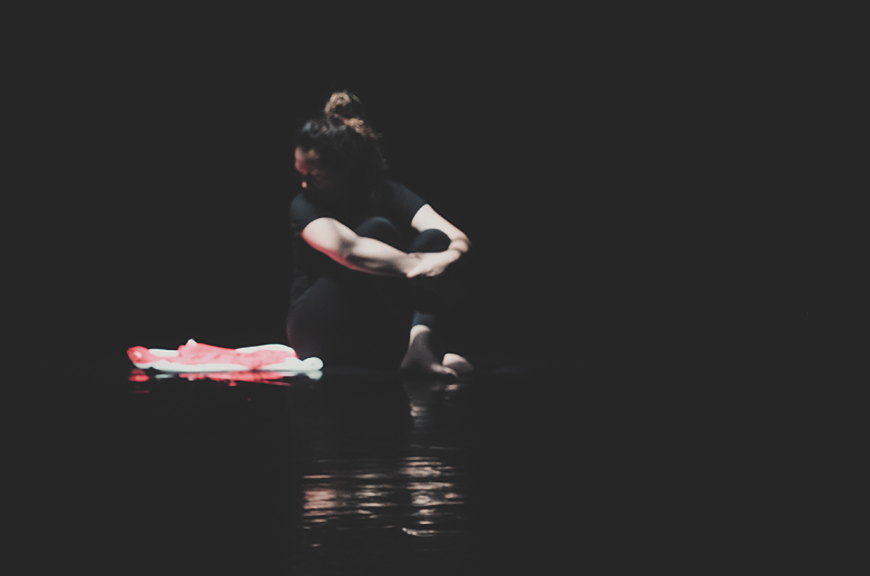 In the photo there are some members of the movin'op theater company during the rehearsals of a theatrical show
