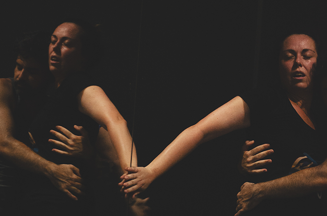 In the photo there are some members of the movin'op theater company during the rehearsals of a theatrical show